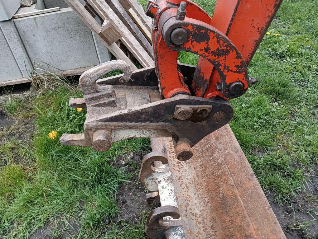 Dealing with Broken Quick Couplers Dealing with Broken Quick Couplers