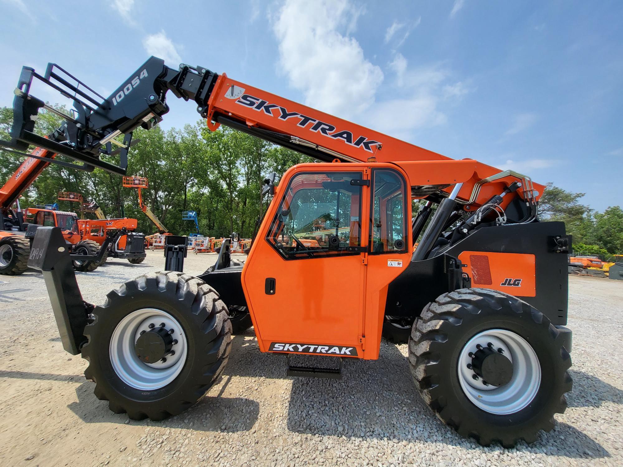 SkyTrak 10054