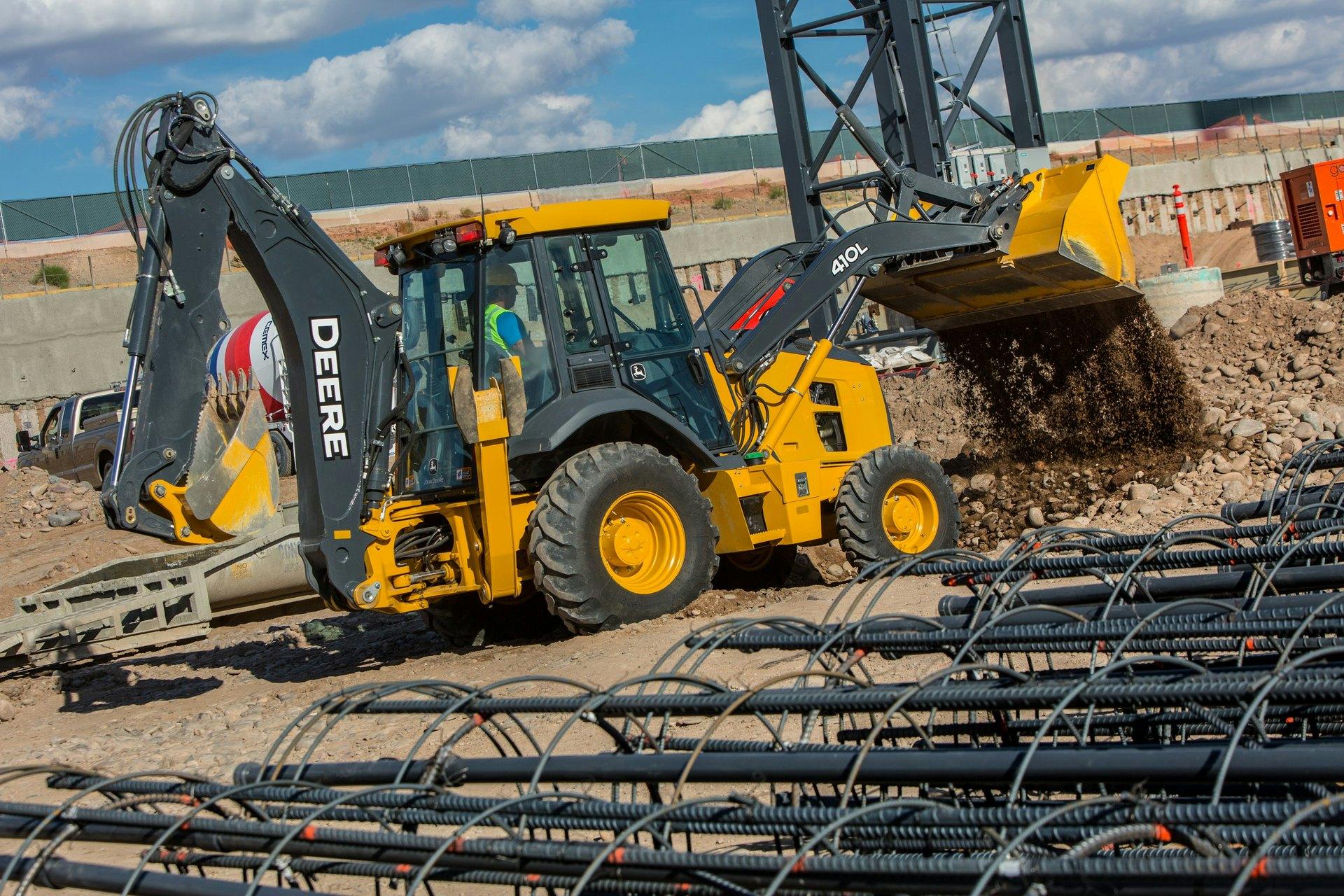John Deere 410K, 410L, or 420F John Deere 410K, 410L, or 420F