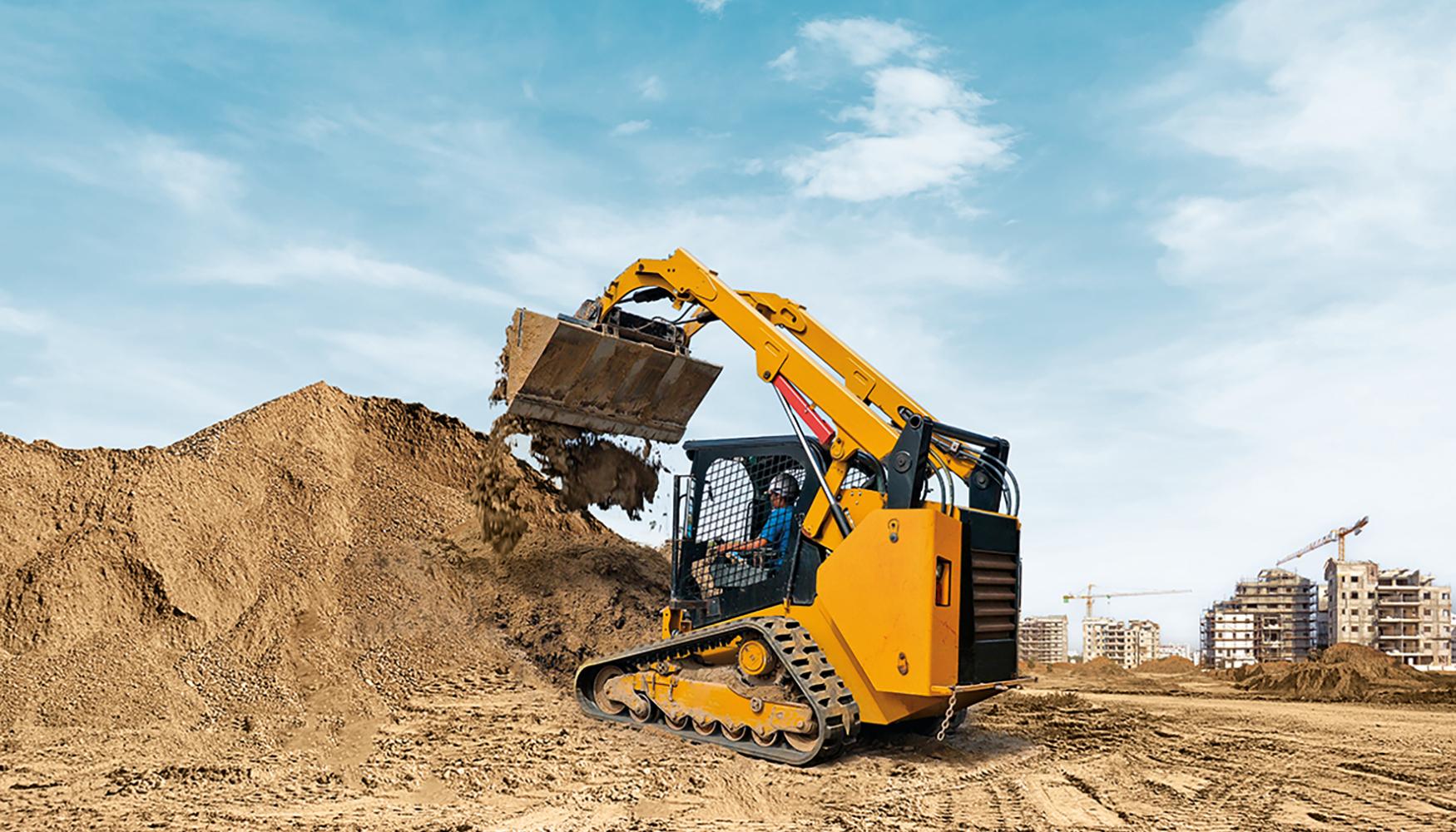 Bobcat T770 vs. CAT 297D